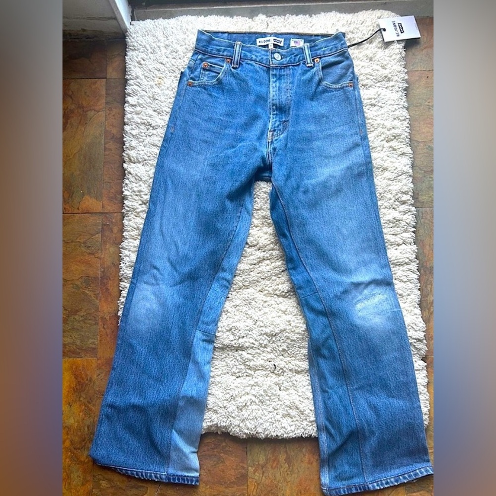 LEVI’s RE/DONE—Indigo Loose Flare Blue Jeans, Women’s Soze 23” (US- 1)
